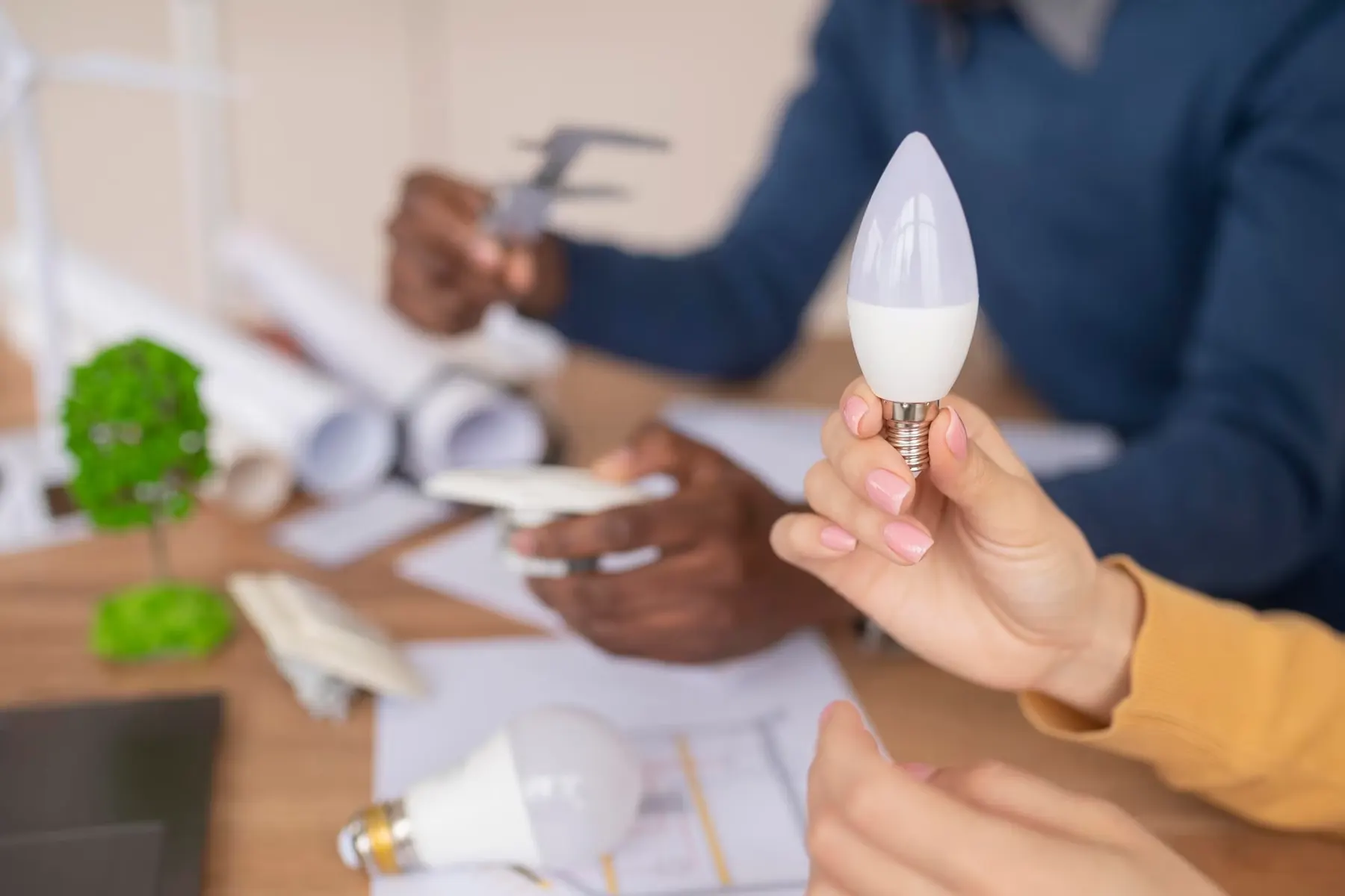 Como reducir el consumo de energia en tu empresa y ahorrar en la factura de luz y gas